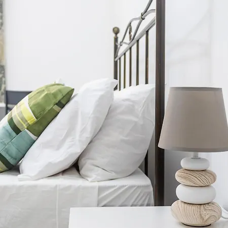 Tiburtina* * * * *-loft ローマ