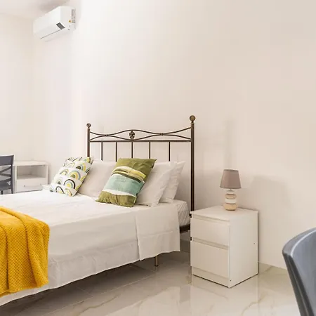 Tiburtina* * * * *-loft * ローマ